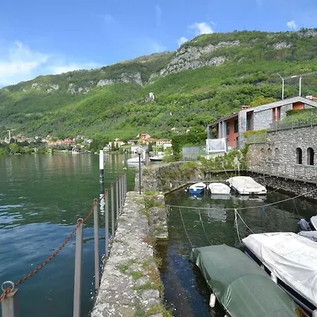 Vue Sur Le Lac Apartment